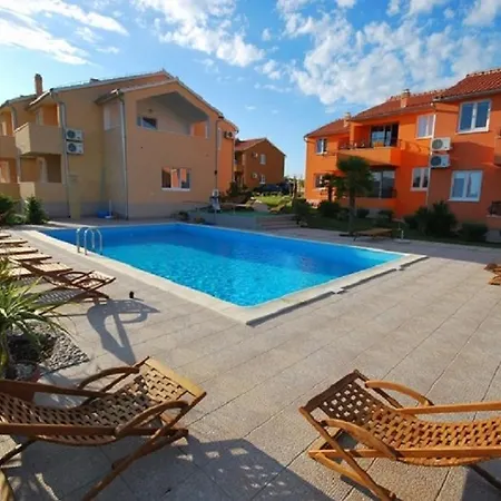 Apartment Duga *