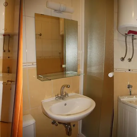 Apartment Duga *